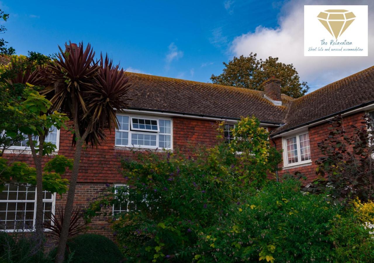 2 Bed Apartment-5 Guests - Business-Relocation-Parking - The Brighton Short Stay & Serviced Apartments Extérieur photo