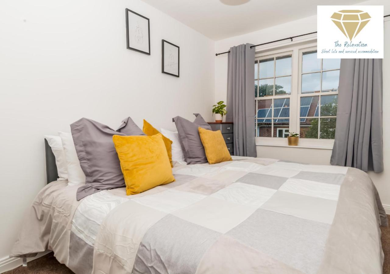 2 Bed Apartment-5 Guests - Business-Relocation-Parking - The Brighton Short Stay & Serviced Apartments Extérieur photo