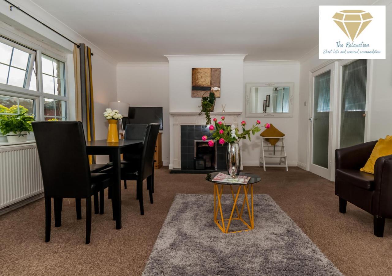2 Bed Apartment-5 Guests - Business-Relocation-Parking - The Brighton Short Stay & Serviced Apartments Extérieur photo