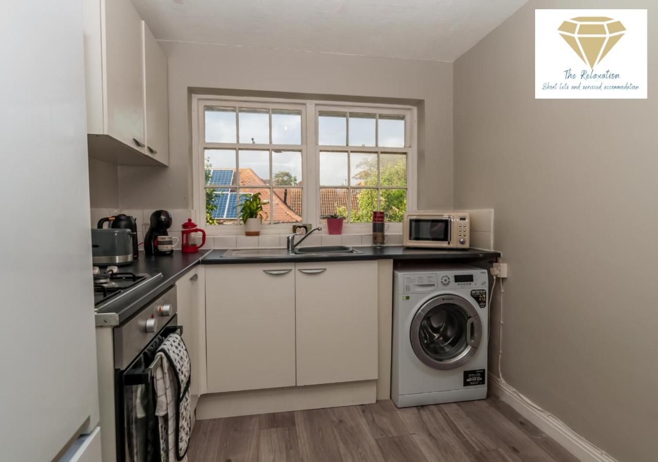 2 Bed Apartment-5 Guests - Business-Relocation-Parking - The Brighton Short Stay & Serviced Apartments Extérieur photo
