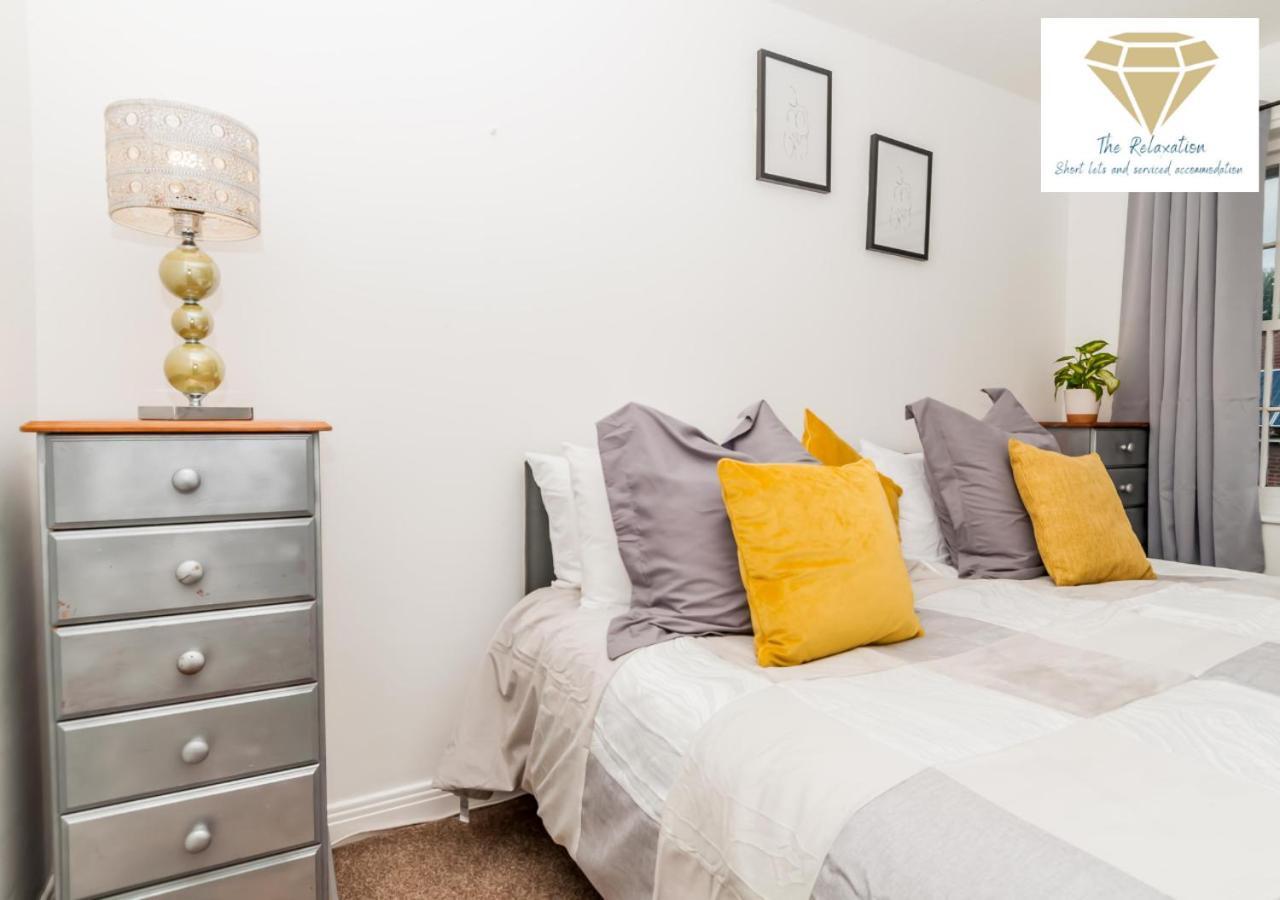 2 Bed Apartment-5 Guests - Business-Relocation-Parking - The Brighton Short Stay & Serviced Apartments Extérieur photo